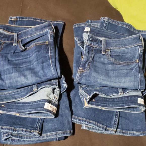 Hollister Jeans - Picture 3 of 3